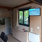 Zen مكان تخييم Vaudreuille